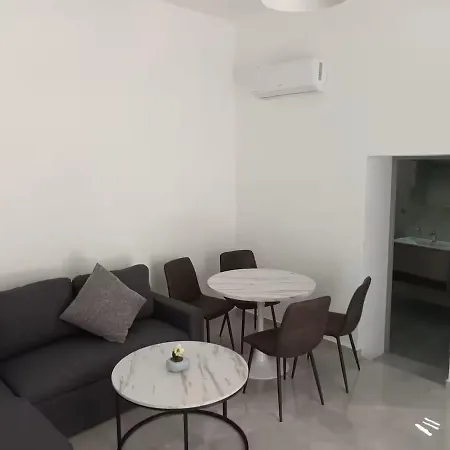 بيت للعطل The Sun House In Paradisi