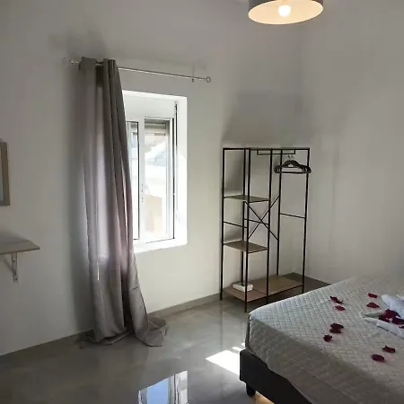 Dom wakacyjny The Sun House In Paradisi Rhodes City